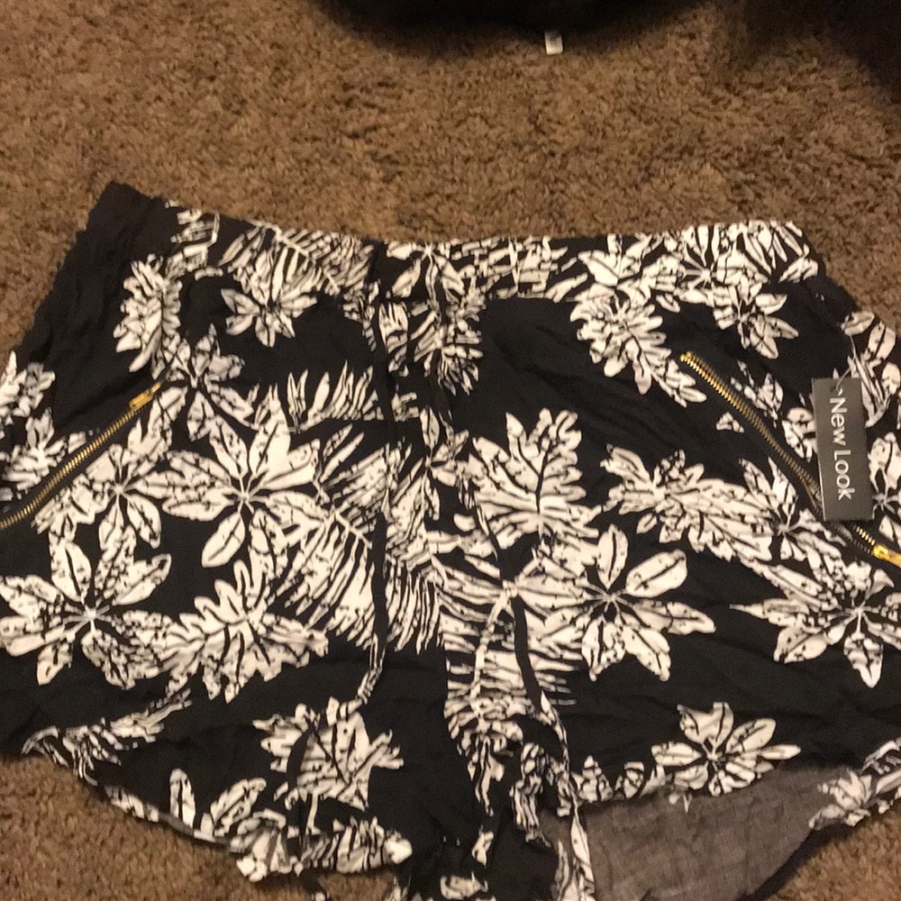 Flower print shorts